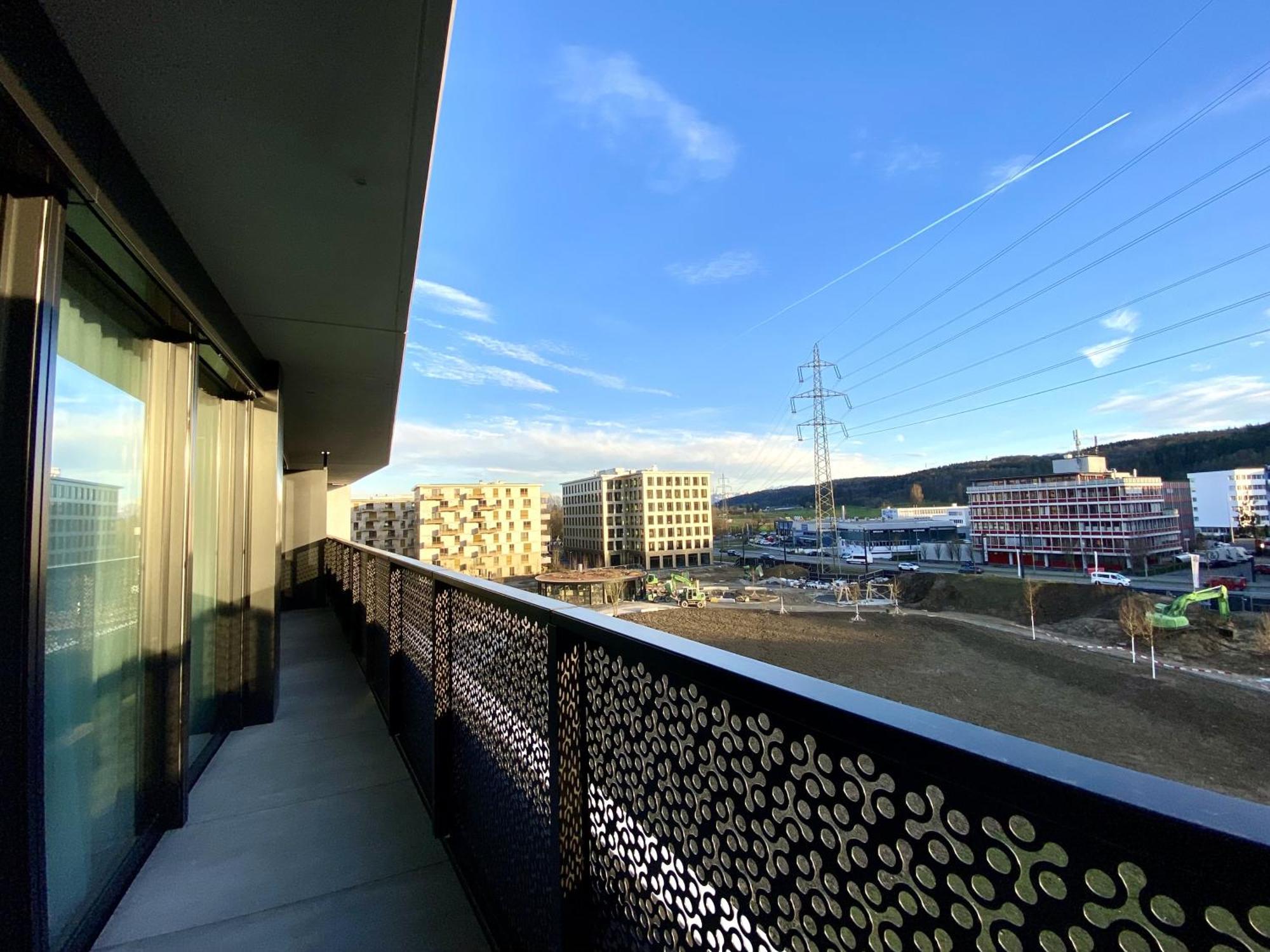 Glad Spot: Zurich - Central - Design - Netflix エクステリア 写真